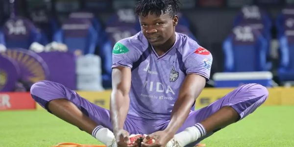 पीएसएलकडून झिम्बाब्वेचा वेगवान गोलंदाज ब्लेसिंग मुझारबानीवर २ वर्षांची बंदी