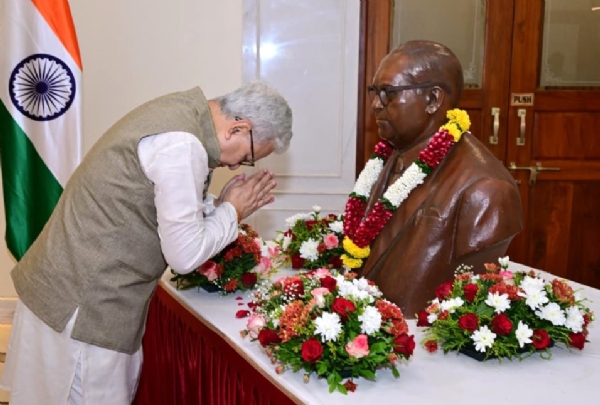 Tributes Paid to Bharat Ratna Dr. Babasaheb Ambedkar at Lokbhavan Tributes Paid to Bharat Ratna Dr. Babasaheb Ambedkar at Lokbhavan