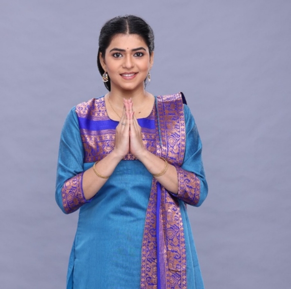 कॅमेऱ्यासमोरच नव्हे, तर कॅमेऱ्यामागेही आमच्या तिघींची मैत्री आहे!- मानसी सुभाष