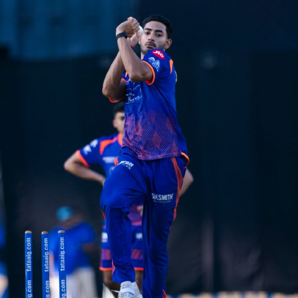 क्रिश भगत