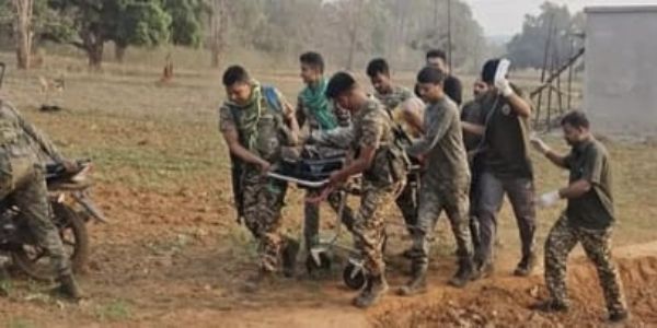 झारखंडमध्ये आयईडी स्फोटात एका इन्स्पेक्टरसह पाच जवान जखमी; परिसरात सतर्कतेचा इशारा