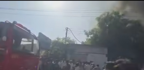 फॅक्टरीत आग