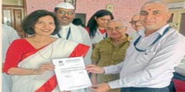 राष्ट्रपतींच्या कार्यक्रमात अमरावतीचा गौरव, विशेष शिक्षक नीरज तिवारी यांची द्विभाषिक म्हणून उल्लेखनीय कामगिरी