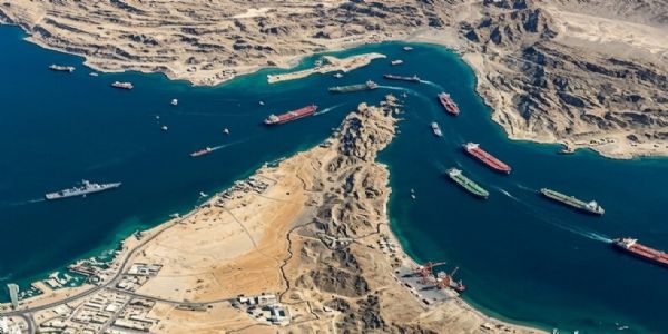 होर्मुजची सामुद्रधुनी ४८ दिवसांनंतर खुली