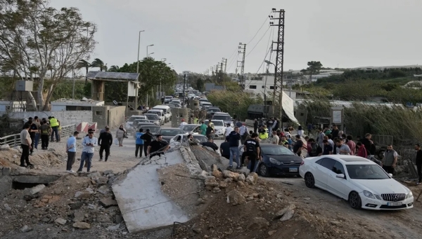 इस्रायलसोबत १० दिवसांच्या युद्धविरामानंतर लेबनानमध्ये हजारो कुटुंबांचा परतीचा प्रवास सुरू