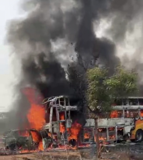 karnataka 6 family members Road Accident Die