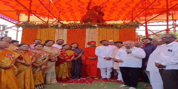 बसवेश्वर जयंतीनिमित्त सोलापूर महापालिकेकडून अभिवादन