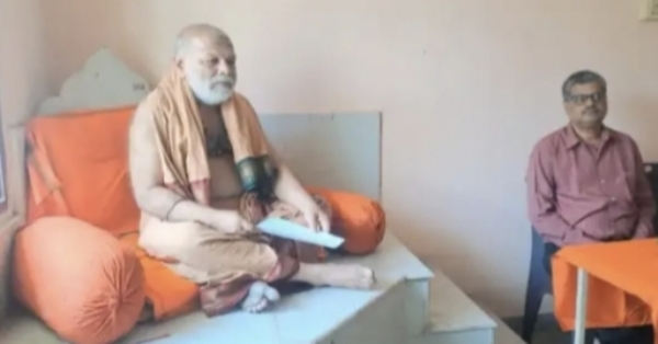 करवीर पीठाचे प.पु. श्री विद्यानृसिंह भारती स्वामीजी