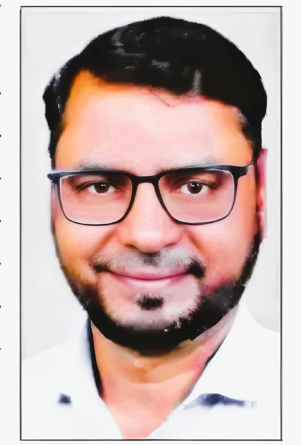 रियाझ काझी, अटकेतील आरोप