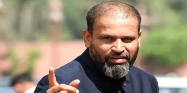 टीएमसी खासदार युसूफ पठाण यांच्या सासऱ्याला आणि मेहुण्याला अटक