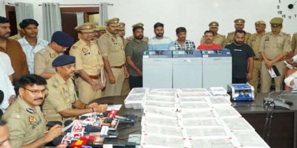 कानपूरात ऑनलाईन सट्टेबाजीच्या रॅकेटचा पर्दाफाश, 3.91 कोटींची रोकड जप्त, मास्टरमाइंड महाराष्ट्रातील