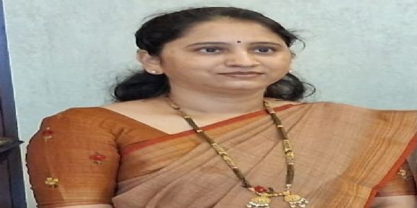 मुख्यमंत्री फडणवीस यांनी केले ढिकले कुटुंबियांचे सांत्वन