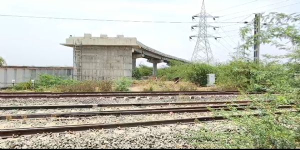 अकोला : न्यू तापडिया नगर उड्डाणपुलावरून राजकीय आरोप-प्रत्यारोप