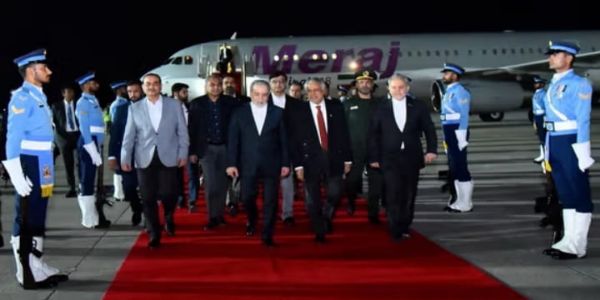 इराणचा स्पष्ट इन्कार: इस्लामाबाद दौऱ्यात अमेरिकेसोबत कोणतीही चर्चा नाही