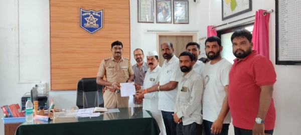 शिवप्रतिष्ठान हिंदुस्थानचे शिरोली पोलीस ठाण्याचे प्रभारी  यांना निवेदन