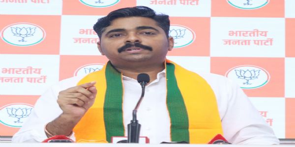 संजय राऊत यांच्याकडून हिंदूंची बदनामी - नवनाथ बन