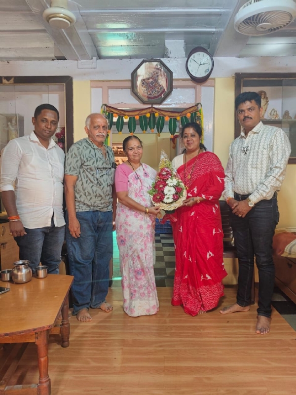 स्मिता लेले यांचा सन्मान