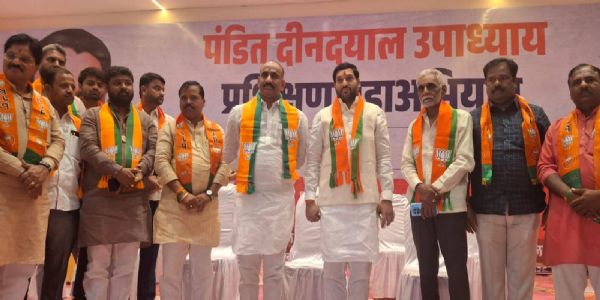 अक्कलकोटमध्ये पंडित दीनदयाल उपाध्याय प्रशिक्षण अभियानाचे आयोजन