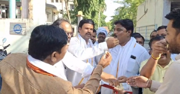अमरावतीत बच्चू कडू समर्थकांचा जल्लोष; शिवसेना बळकट करण्याचा निर्धार