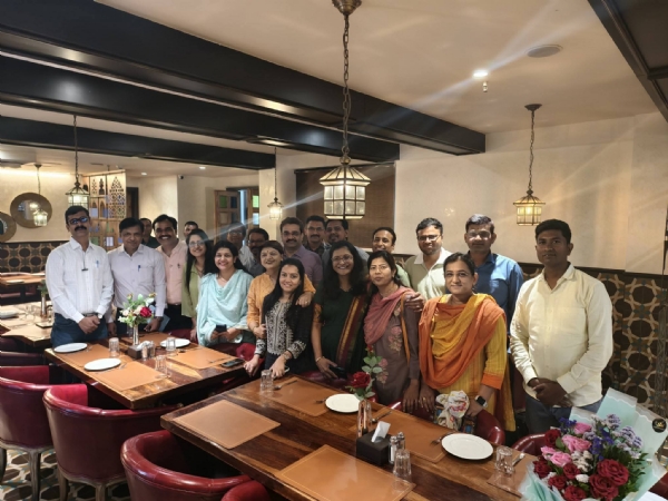 वर्षा ठाकूर घुगे