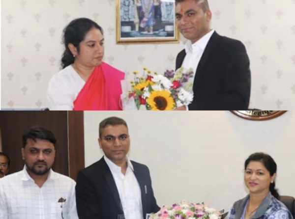 कोल्हापूर नूतन आयुक्त राजेंद्र भारूड पदभार घेताना