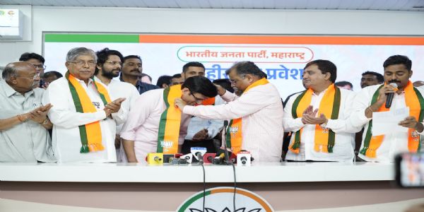 समरजितसिंह घाटगे यांचा असंख्य कार्यकर्त्यांसह भाजपात प्रवेश