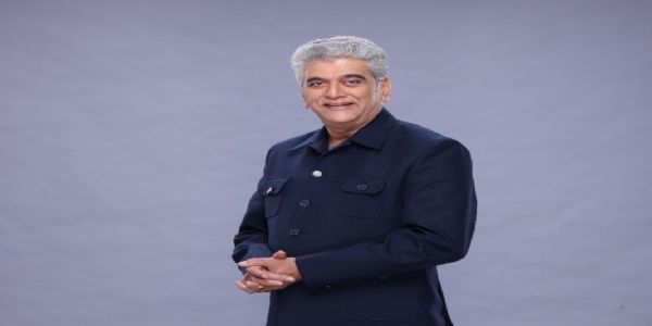 ‘दीपज्योती’ मालिकेतून गिरीश ओक यांचा प्रभावी कमबॅक