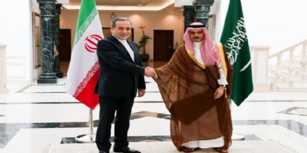 शस्त्रसंधीनंतर सौदी आणि इराणच्या परराष्ट्र मंत्र्यांमध्ये महत्त्वाची चर्चा
