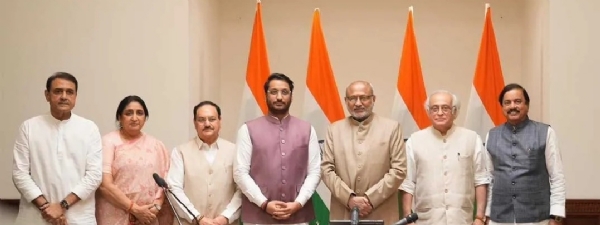 पार्थ पवार शपथ