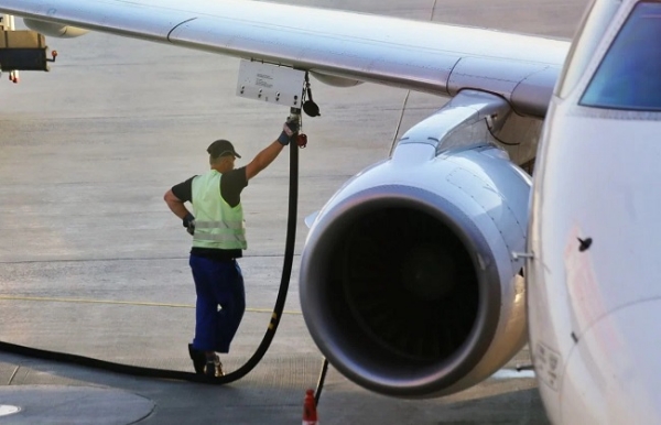 International airlines Jet fuel increased