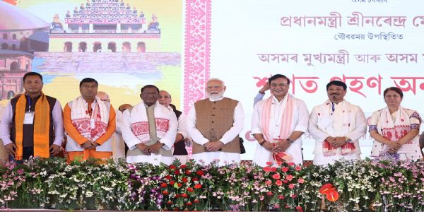 हिमंत बिस्व सरमा यांनी सलग दुसऱ्यांदा आसामच्या मुख्यमंत्रीपदाची घेतली शपथ