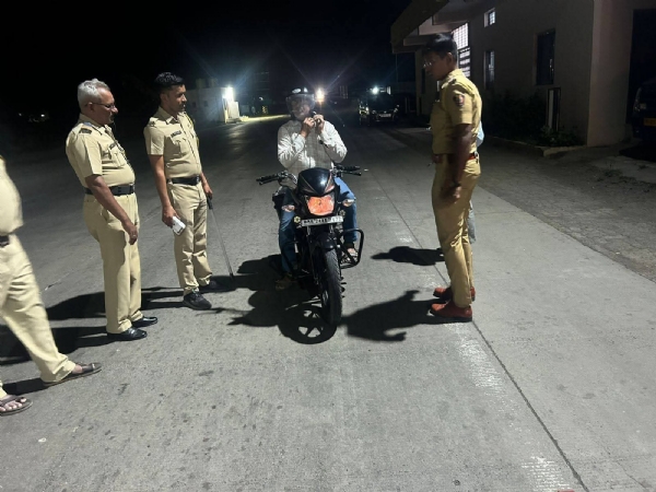 पोलीस कारवाई पोलीस कारवाई