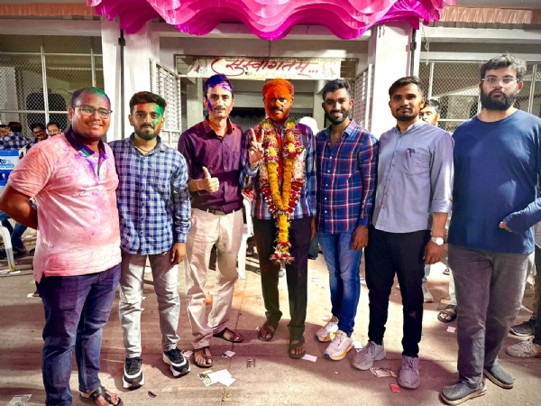 एड. प्रशांत उर्फ बबलू देशमुख यांची ऐतिहासिक निवड