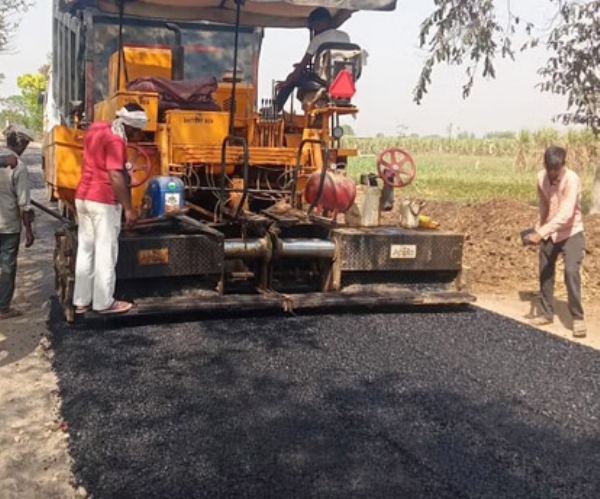 युद्धाचा फटका रस्त्यांना; डांबर दरवाढीमुळे कामे ठप्प, पावसाळ्यापूर्वीची डागडुजीही धोक्यात