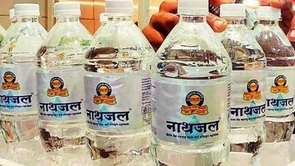 बसस्थानकांवर ‘नाथजल’चा तुटवडा; उपलब्ध ठिकाणी ५ रुपयांनी जादा वसुली