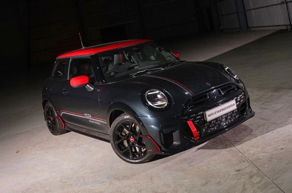 Mini Cooper S GP Inspired Edition Launched India Mini Cooper S GP Inspired Edition Launched India