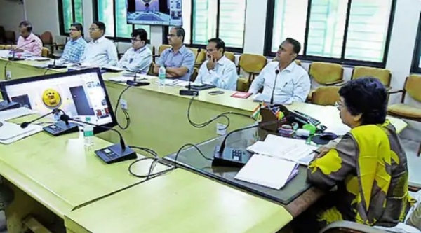 आपत्ती व्यवस्थापनासाठी जिल्हा प्रशासनाने सतर्क राहावे:विभागीय आयुक्त नयना गुंडे यांचे निर्देश