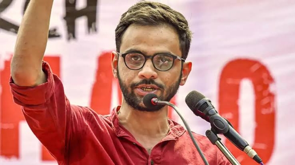 आईच्या शस्त्रक्रियेसाठी उमर खालिदला उच्च न्यायालयाकडून तीन दिवसांचा अंतरिम जामीन आईच्या शस्त्रक्रियेसाठी उमर खालिदला उच्च न्यायालयाकडून तीन दिवसांचा अंतरिम जामीन