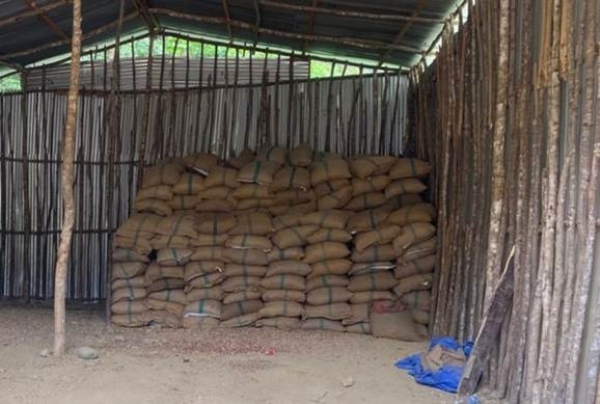 DRI seizes 60000 kg smuggled foreign betel nut DRI seizes 60000 kg smuggled foreign betel nut