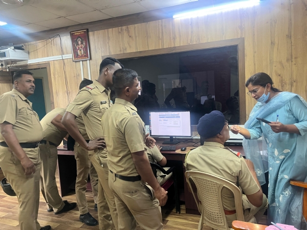 शाहूपुरी पोलीस ठाण्यात तपासणी शिबीर शाहूपुरी पोलीस ठाण्यात तपासणी शिबीर