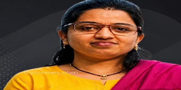 लातूरमध्ये कारच्या धडकेत बीडच्या महिला पर्यवेक्षिकेचा दुर्दैवी मृत्यू