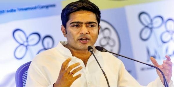 टीएमसी नेते अभिषेक बॅनर्जी यांच्या घरावर पोलिसांचा छापा; मॉनिटरसह इतर वस्तू जप्त