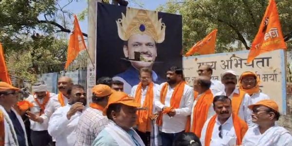 अमरावतीत महावितरणच्या वीज खंडित विरोधात ठाकरे गटाचा एल्गार