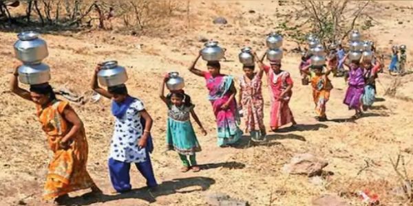 अमरावती जिल्ह्यात २२० गावे पाणीटंचाईच्या छायेत, नऊ गावांना २१ टॅंकरद्वारे होतोय पाणीपुरवठा