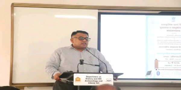 सांस्कृतिक समृद्धता वाढविण्यात वस्तुसंग्रहालयाचे मोठे योगदान - डॉ. तेजस गर्गे