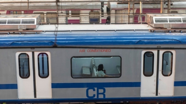 उपनगरी एसी लोकल उपनगरी एसी लोकल