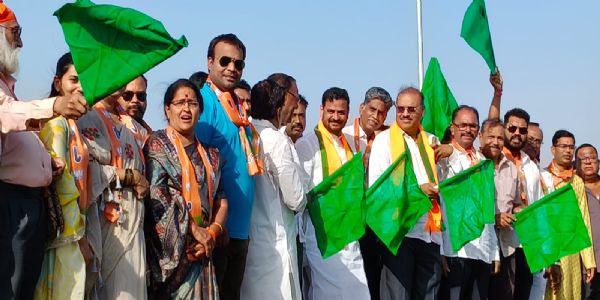 अकोला-तिरुपती एक्सप्रेसला हिरवा झेंडा!