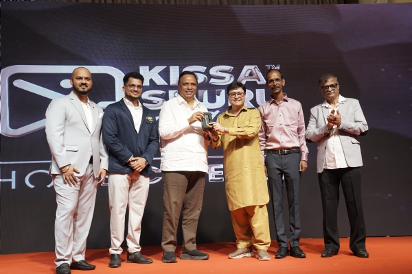 ‘किस्सा शुरू टॉकीज’मुळे आता गावागावांत घरबसल्या पाहाता येणार नवीन चित्रपट