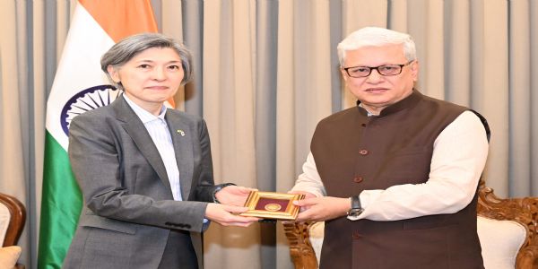 अस्खलित हिंदी बोलणाऱ्या सातो हितोमी जपानच्या मुंबईतील वाणिज्यदूत; मराठी शिकणार असल्याची माहिती