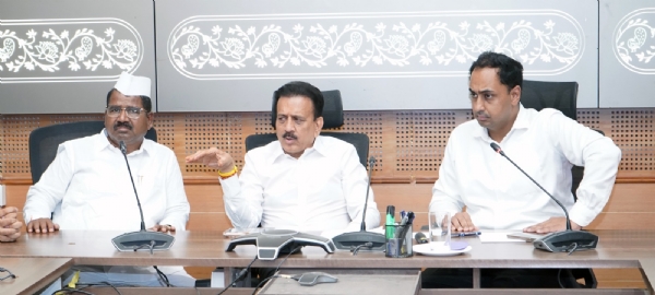 Girish Mahajan interacted